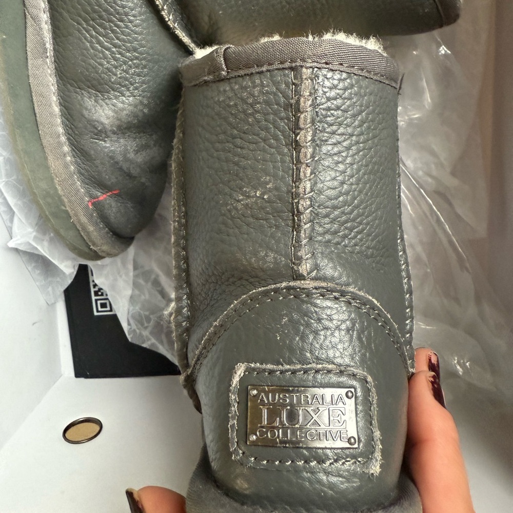 Australian lux collection toddler boots size 11